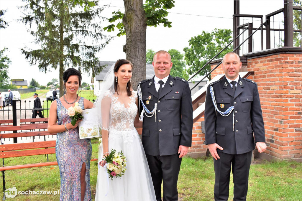 Strażacki ślub w Giżycach