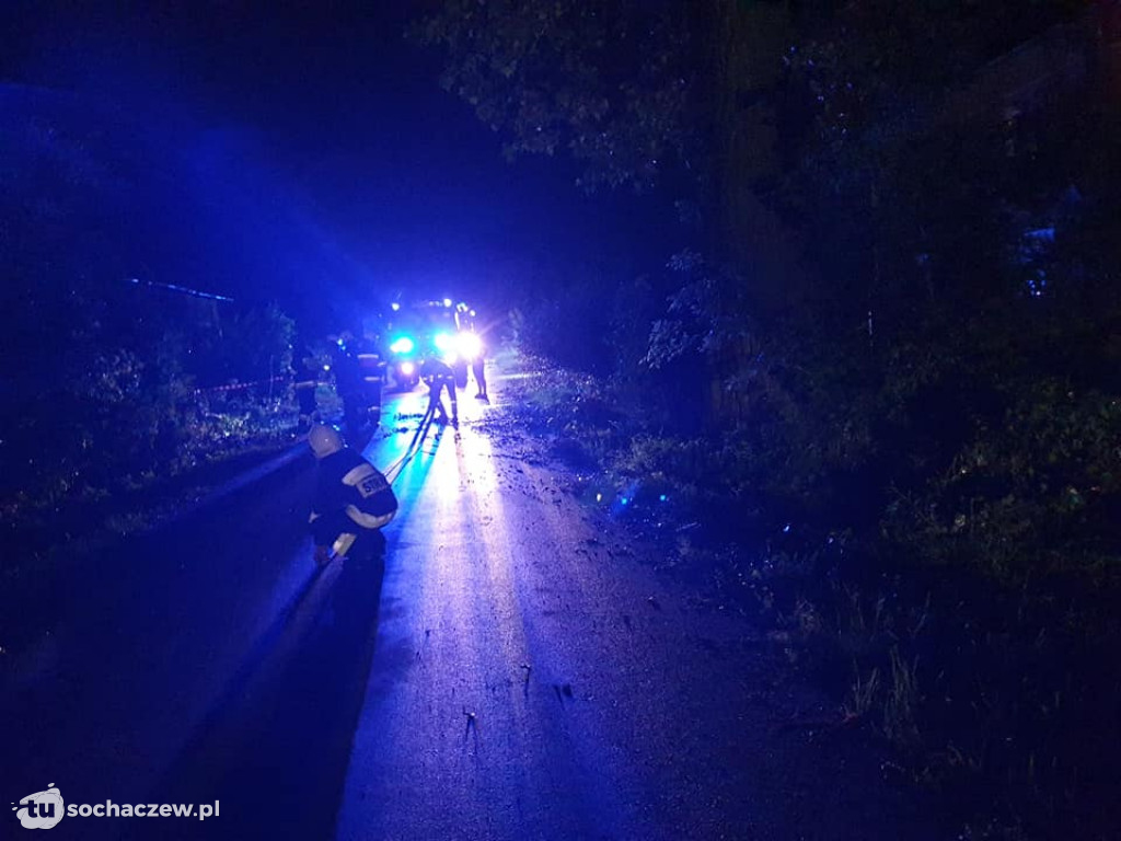 Strażacy walczą ze skutkami nocnej burzy
