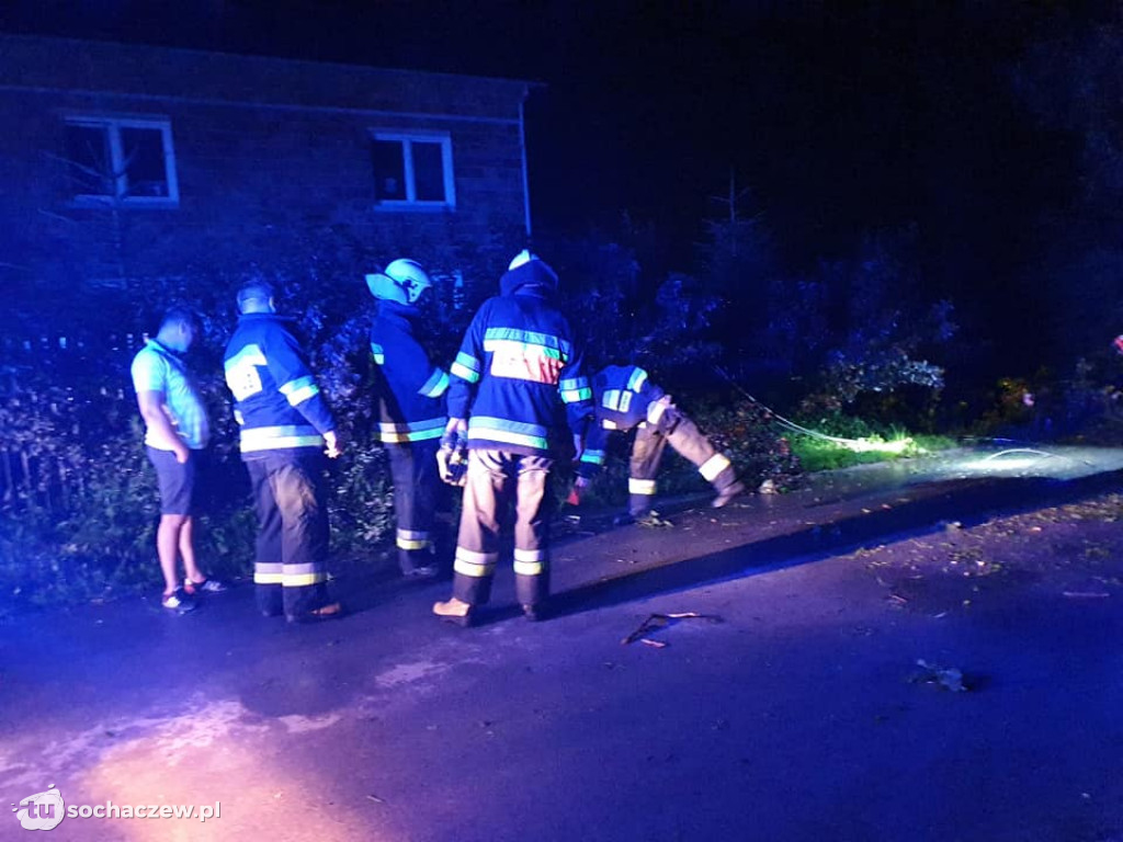 Strażacy walczą ze skutkami nocnej burzy