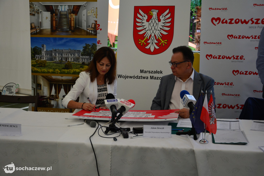 Sanniki: umowa na uruchomienie ekspozycji reliktów XVIII-wiecznego dworu podpisana