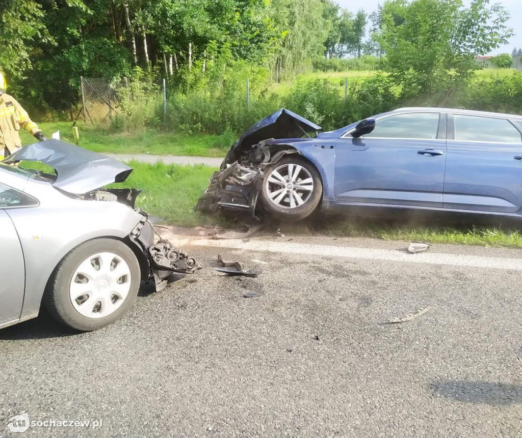 DK 92 czołowe zderzenie osobówek