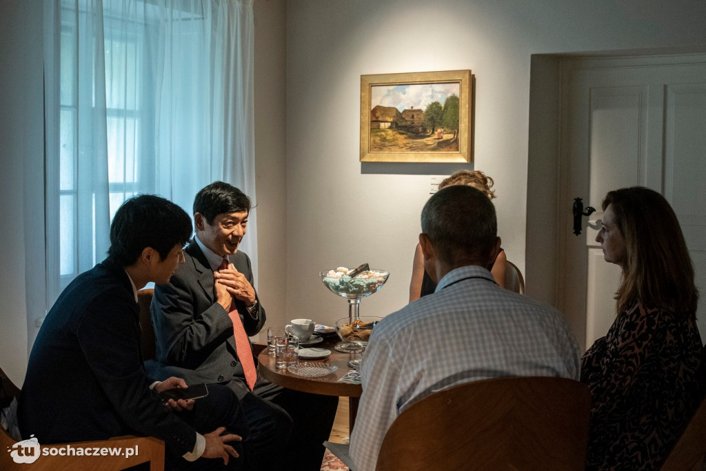 Żelazowa Wola: wizyta ambasadora Japonii