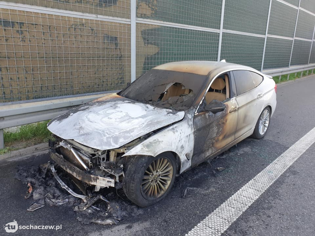 Pożar samochodu na A2