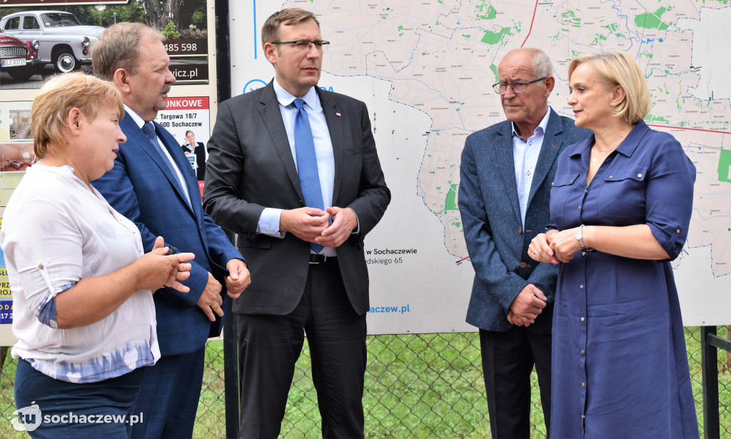 Umowa na budowę drogi Mistrzewice - Helenka podpisana