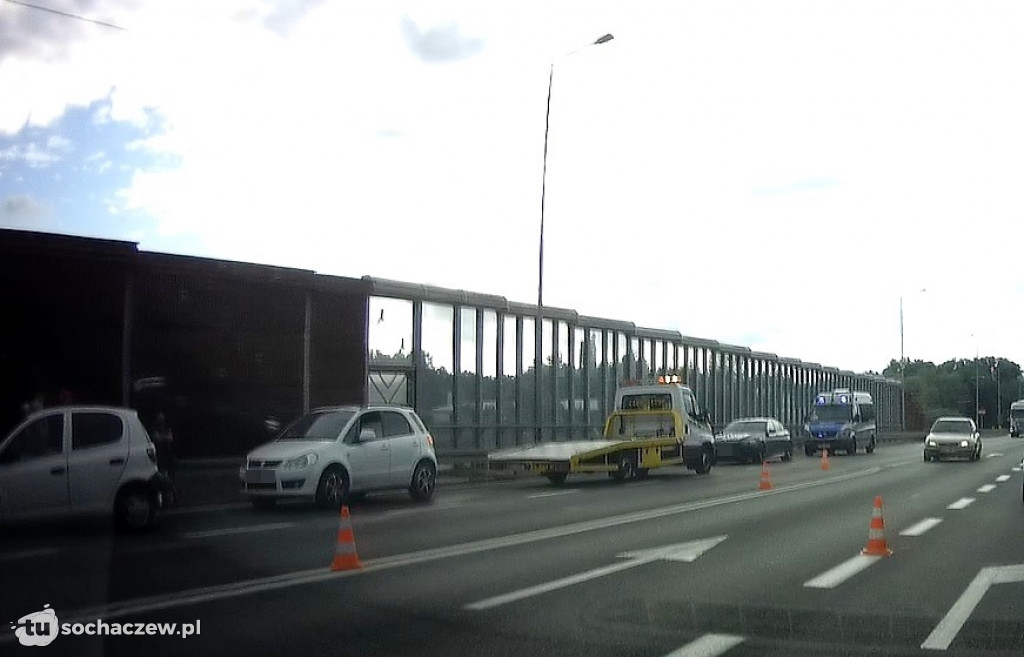 Zderzenie trzech samochodów na obwodnicy Sochaczewa