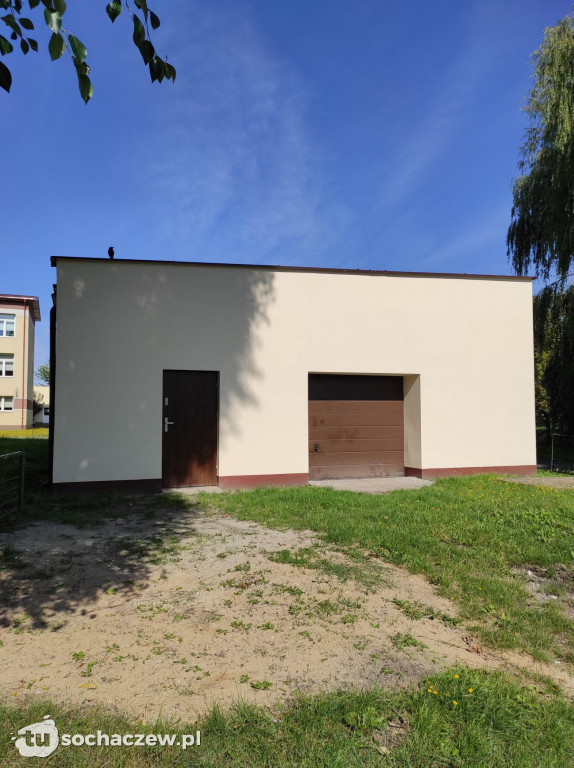 Ogrodnik z nową przestrzenią
