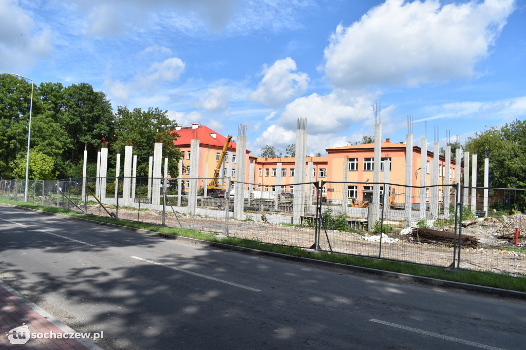 Hala przy Osiemdziesiątce wyszła z ziemi