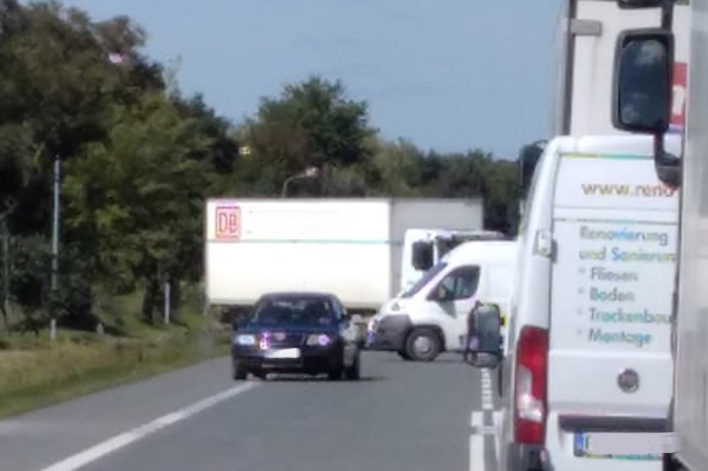 Wypadek na DK 50 w Guzowie