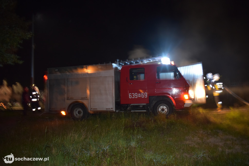 Pożar na cmentarzu w Giżycach