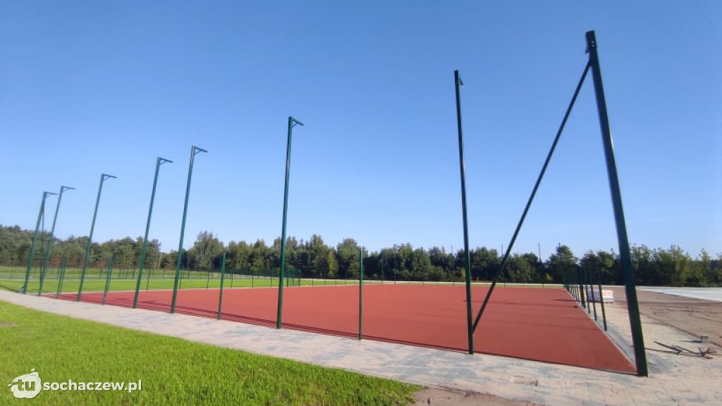 Kompleks lekkoatletyczny w Młodzieszynie na finiszu