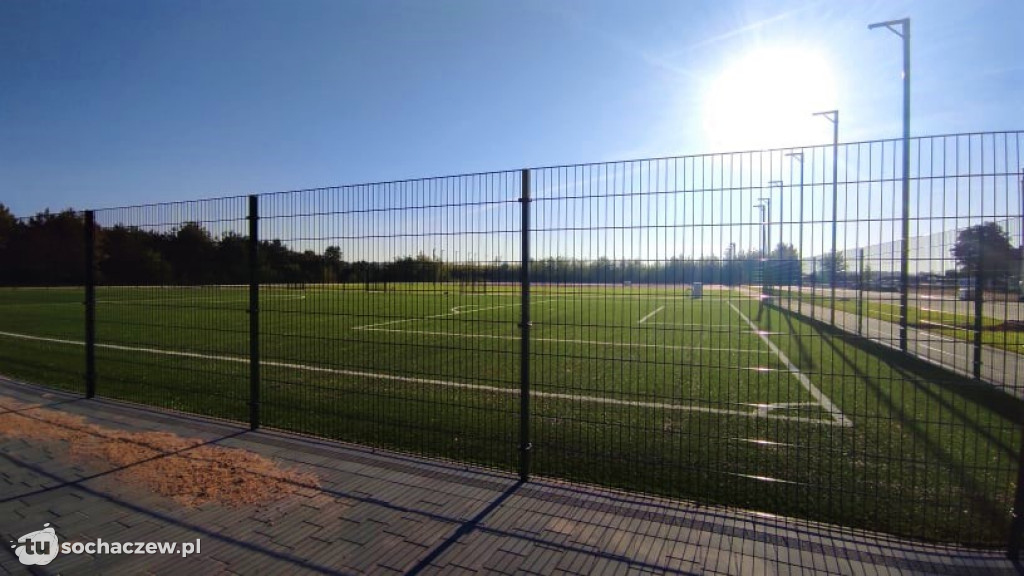 Kompleks lekkoatletyczny w Młodzieszynie na finiszu