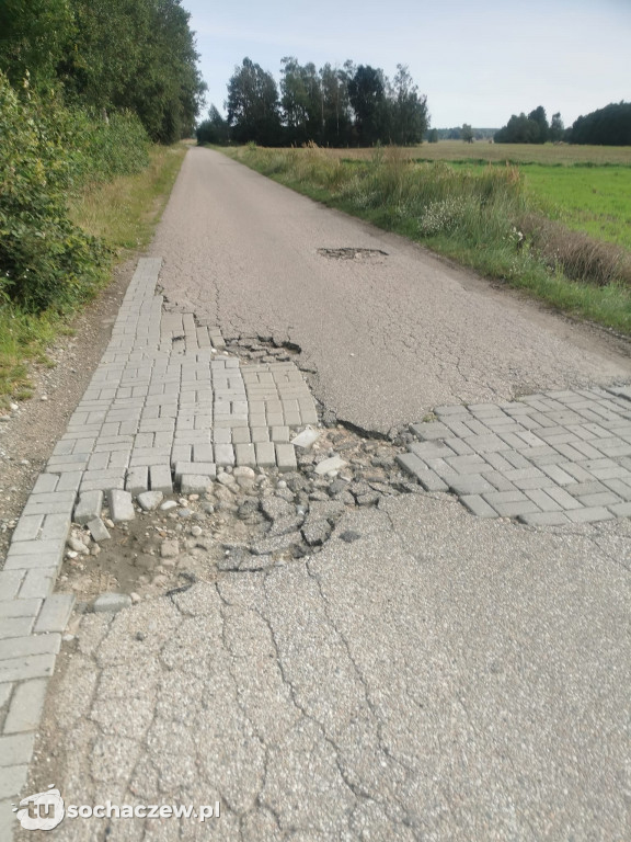 Unikalny pomysł na dziury w drodze
