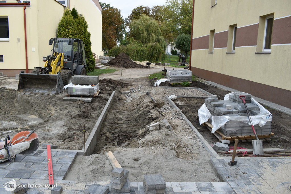 Zielone patio przy Ogrodniku na finiszu