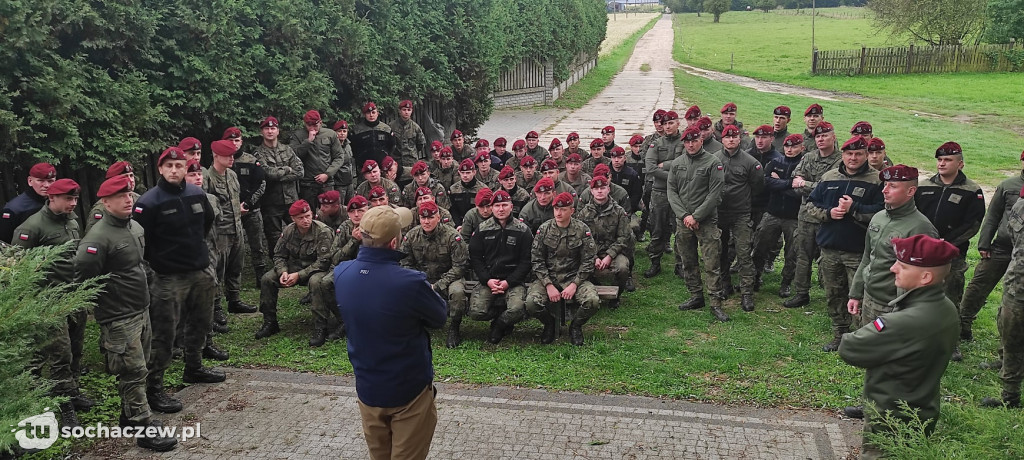 Żołnierze z Tomaszowa z odwiedzinami w Sochaczewie