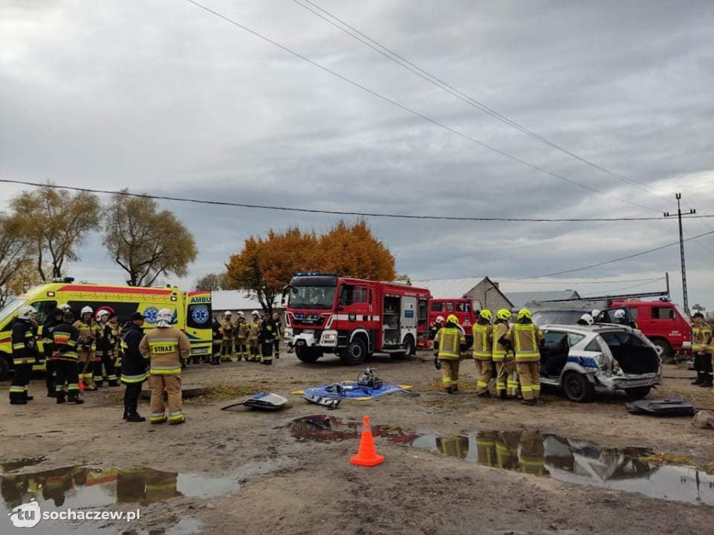 Ćwiczenia bojowe strażaków z powiatu