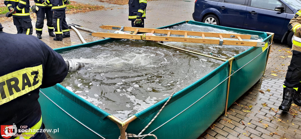 Ćwiczenia bojowe strażaków z powiatu