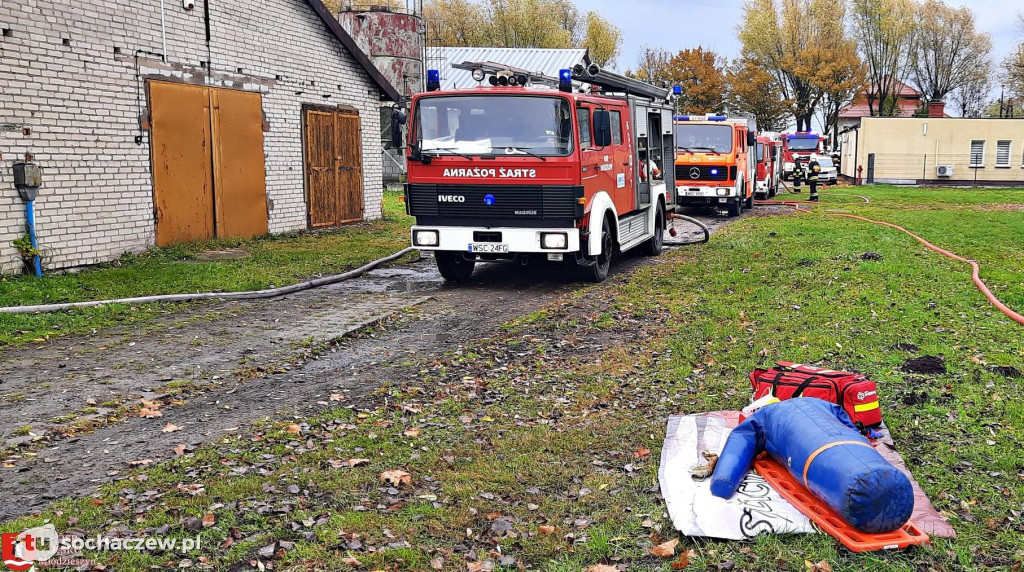 Ćwiczenia bojowe strażaków z powiatu