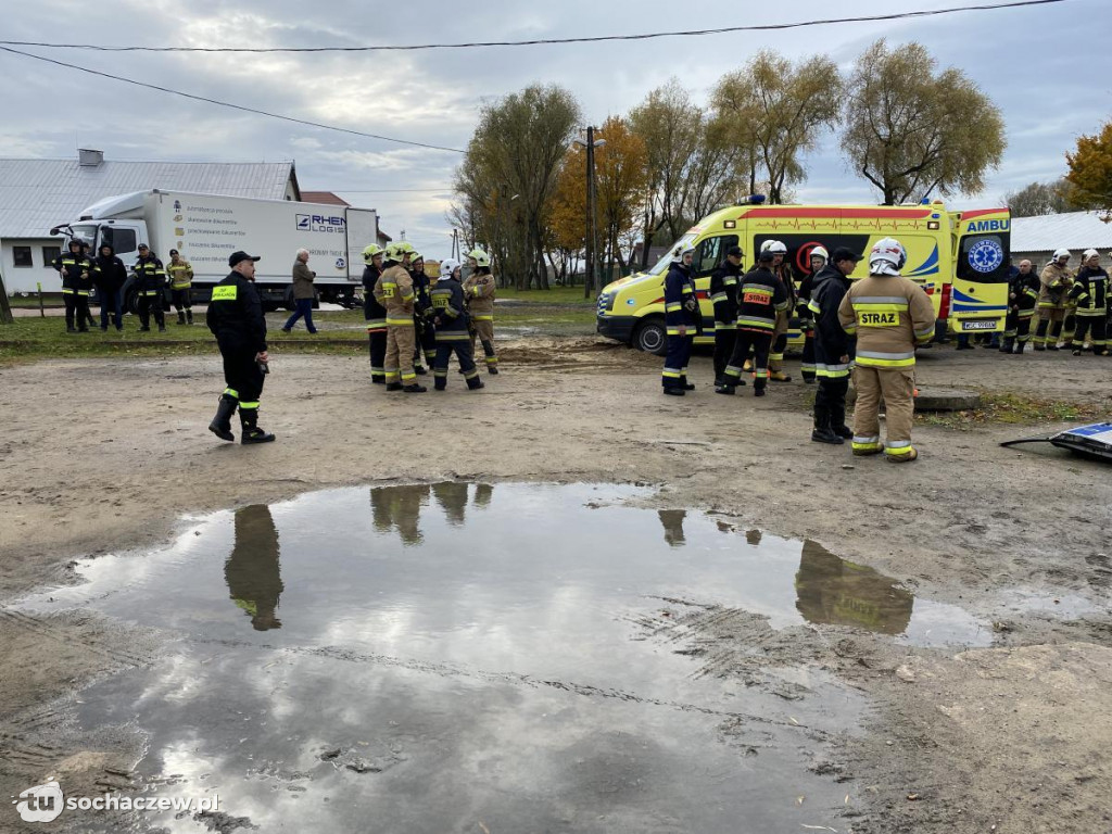 Ćwiczenia bojowe strażaków z powiatu