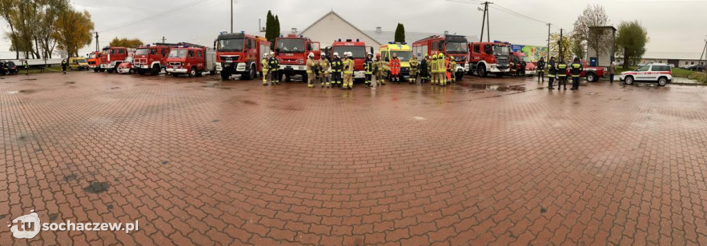 Ćwiczenia bojowe strażaków z powiatu