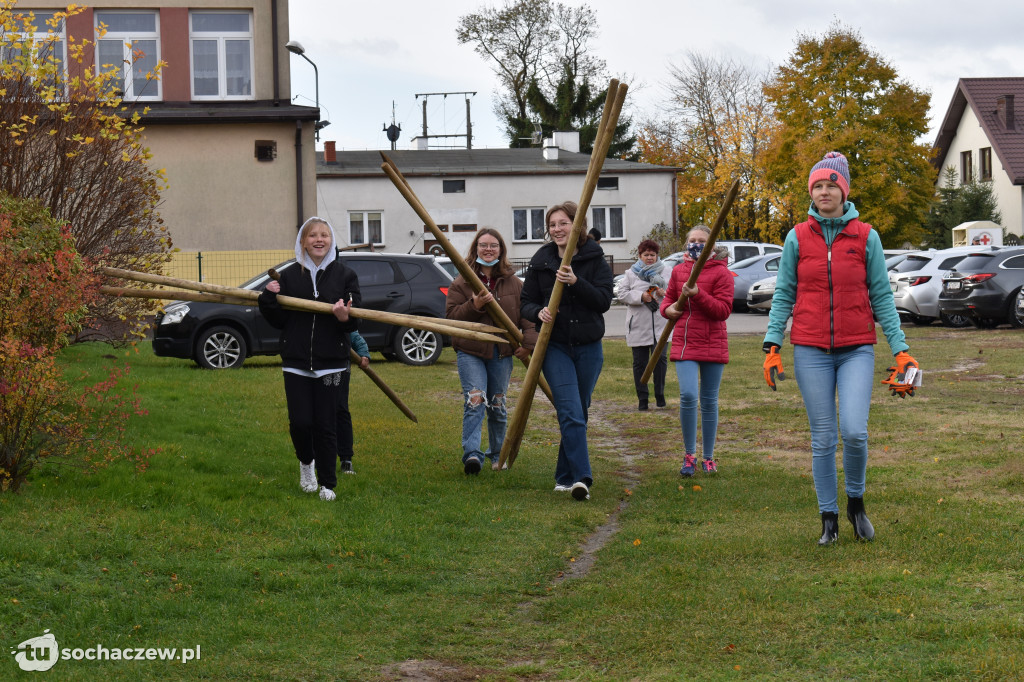 Akcja sadzenia drzew w SP Wyczółki