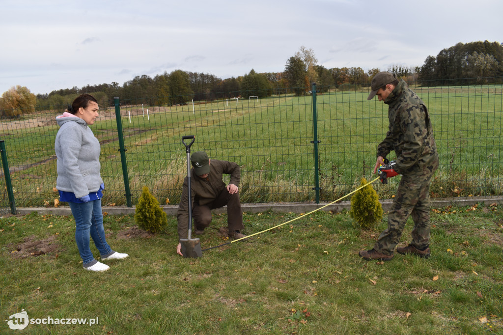 Akcja sadzenia drzew w SP Wyczółki