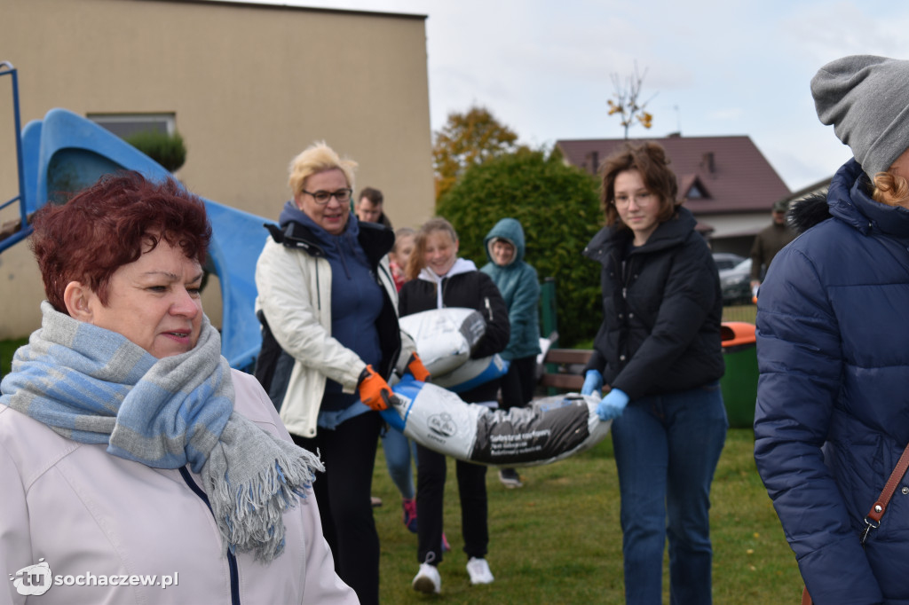 Akcja sadzenia drzew w SP Wyczółki