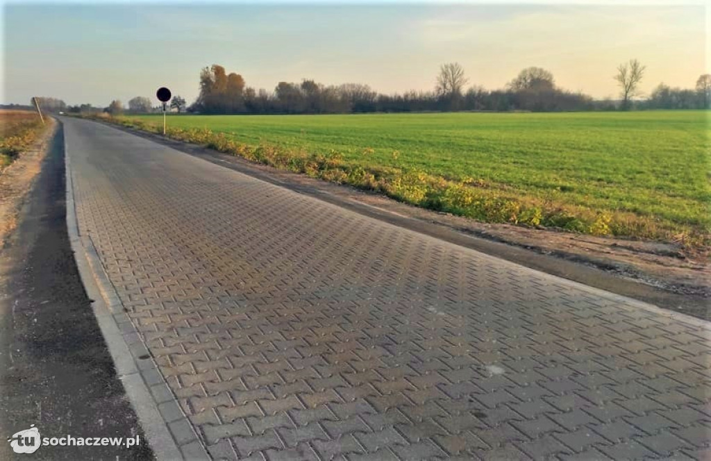Remont poboczy na odcinku Witkowice-Brochów zakończony