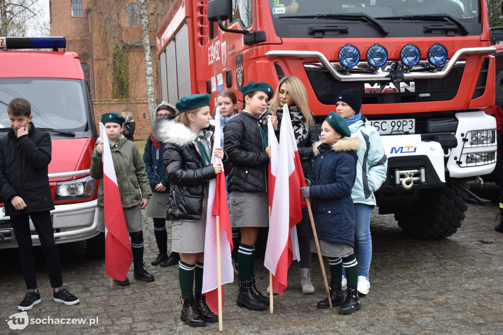 Brochów: strażacka akcja murem za mundurem