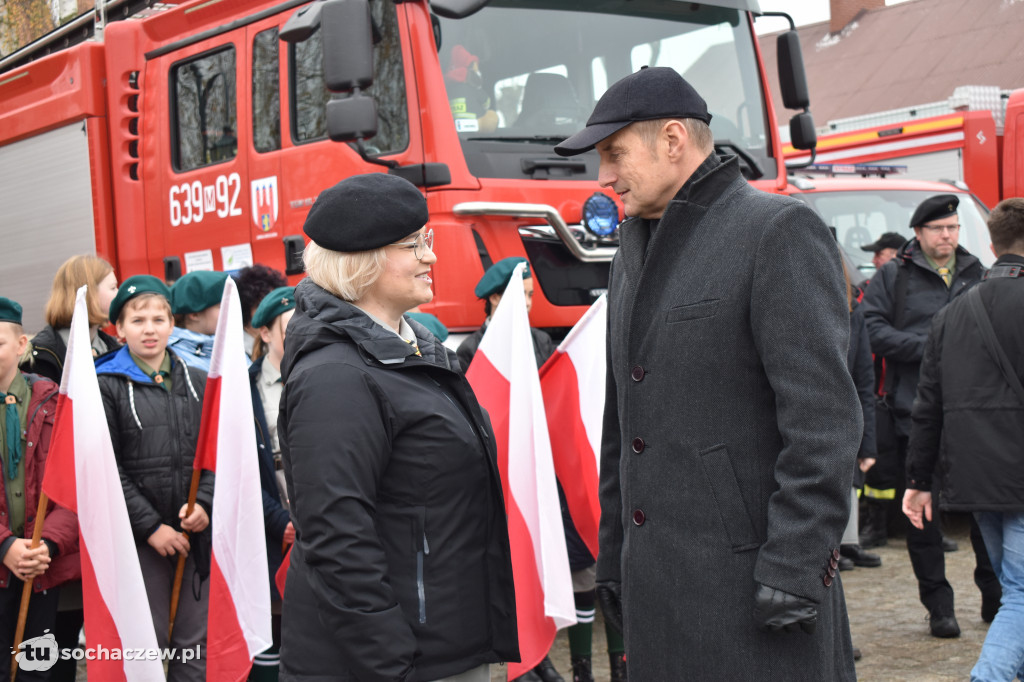 Brochów: strażacka akcja murem za mundurem