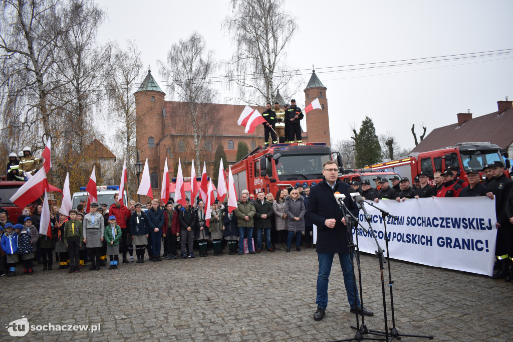 Brochów: strażacka akcja murem za mundurem