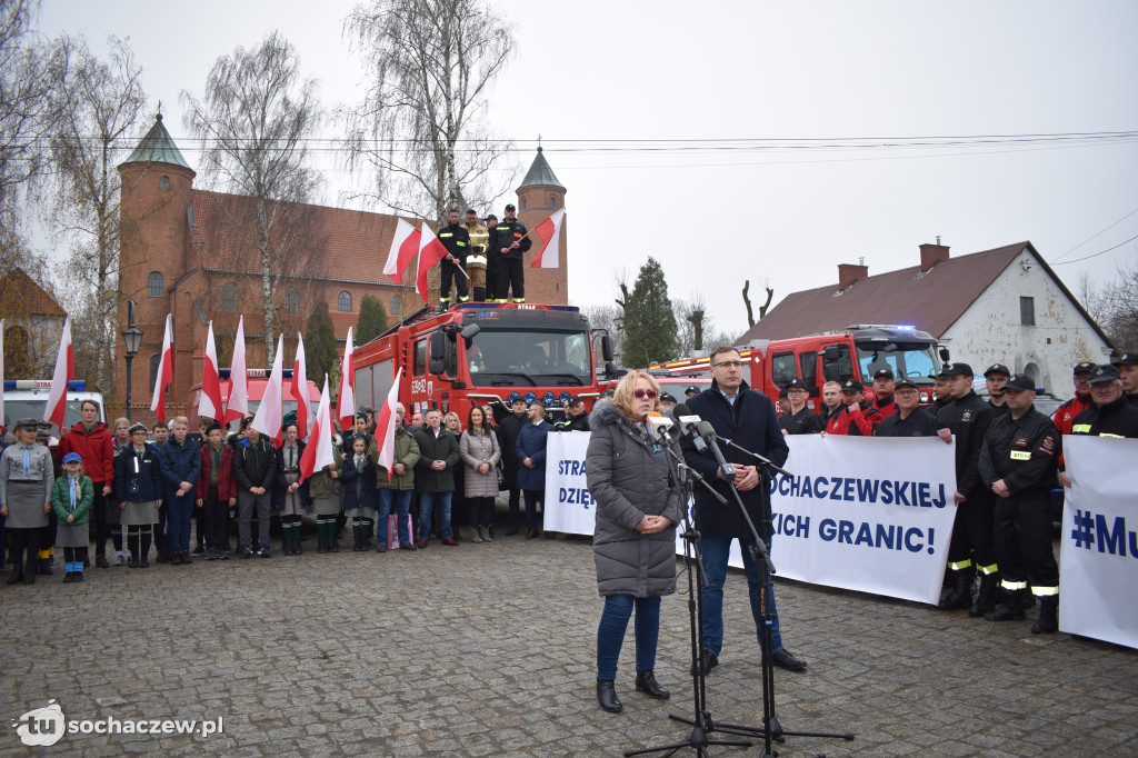 Brochów: strażacka akcja murem za mundurem