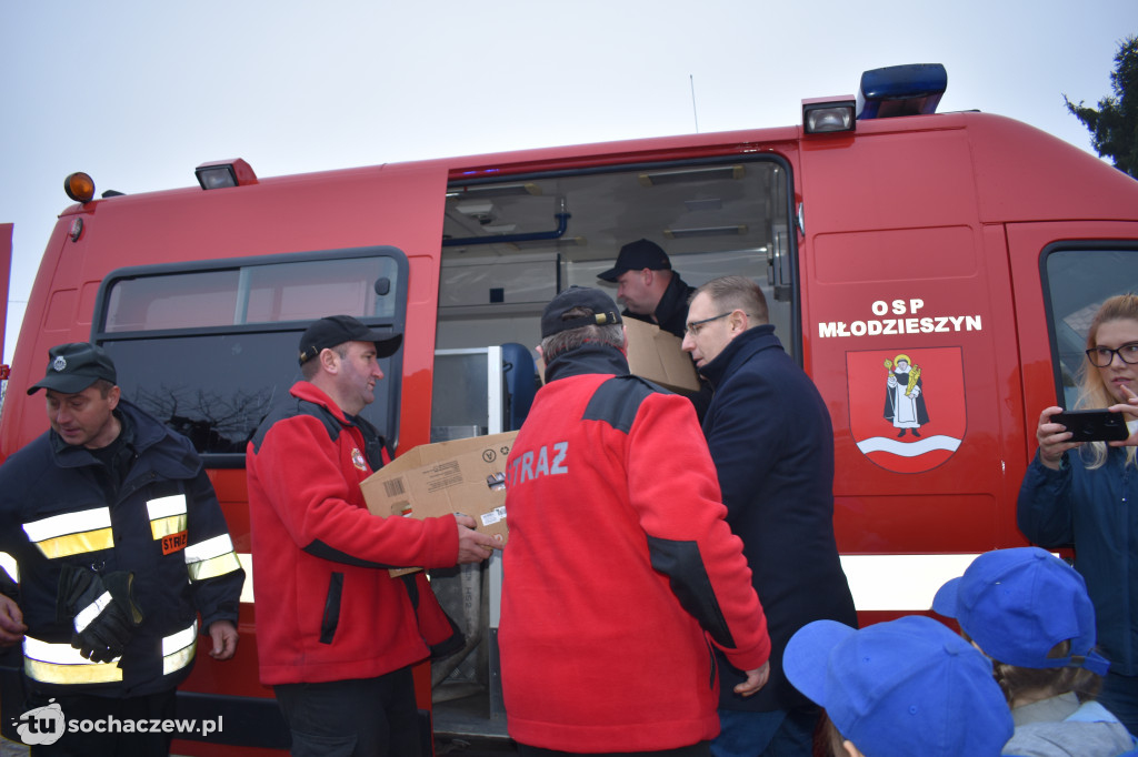 Brochów: strażacka akcja murem za mundurem