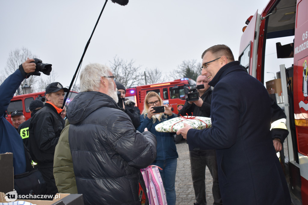 Brochów: strażacka akcja murem za mundurem