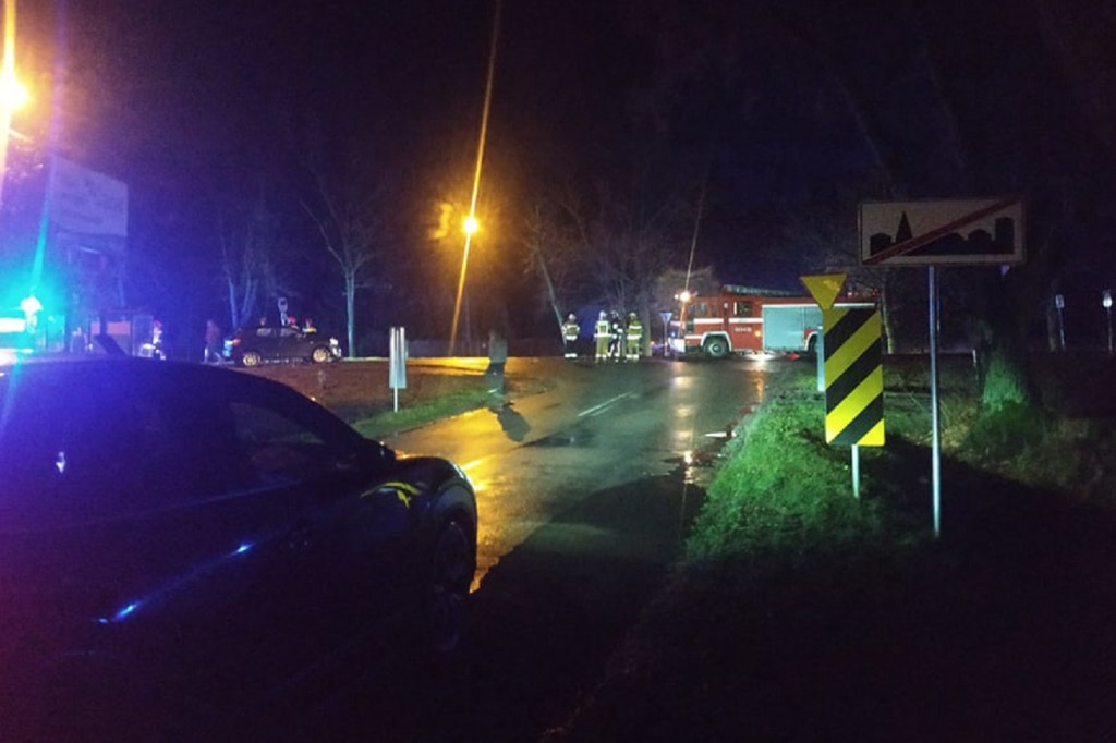 Wypadek w Łazach, DW 580 nieprzejezdna