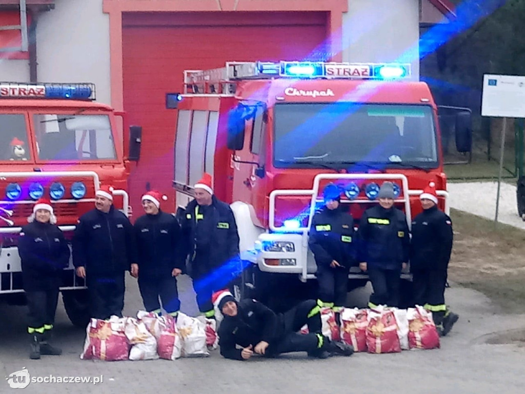 Świąteczne paczki w gminie Młodzieszyn