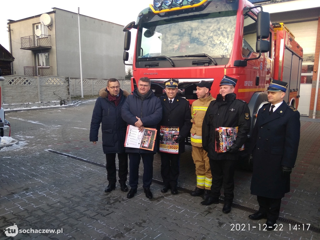 Uroczyste przekazanie wozu dla OSP Giżyce