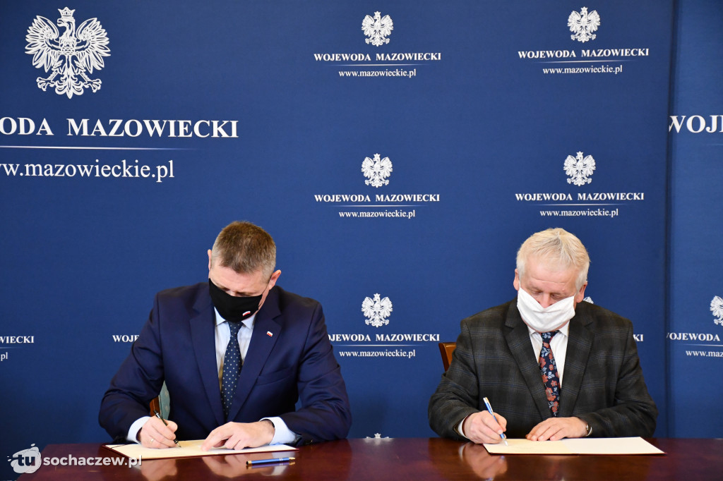 Gmina Sochaczew podpisanie umów u wojewody