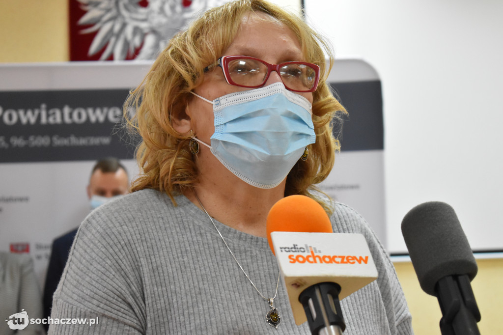 Podpisanie umów bezpieczne przejścia w Żukowie i Brzozowie