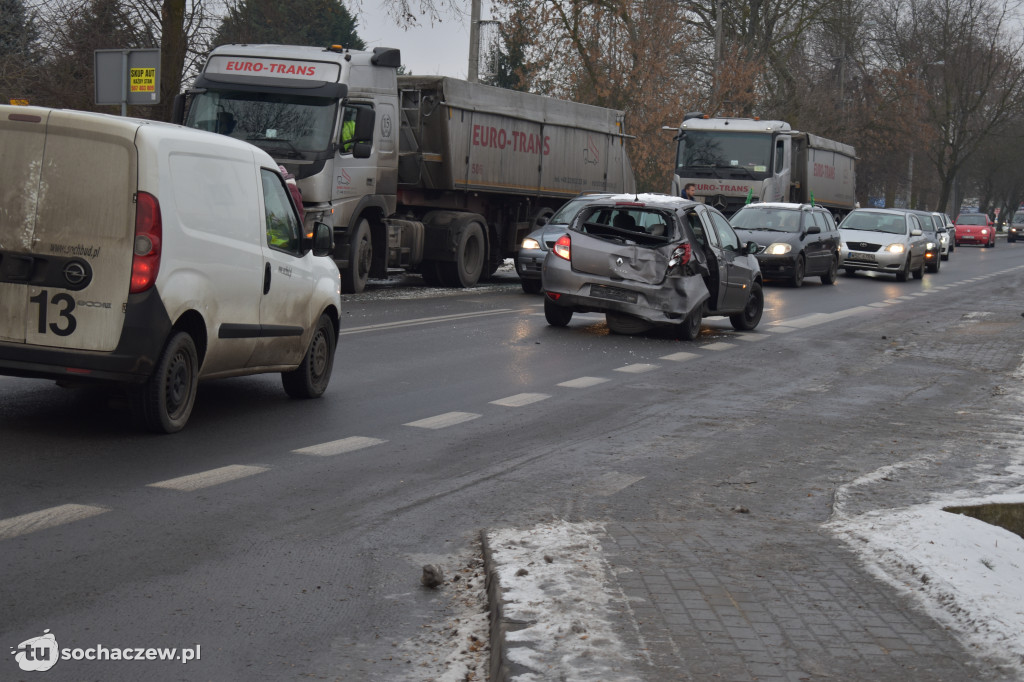 Zderzenie samochodów na Warszawskiej