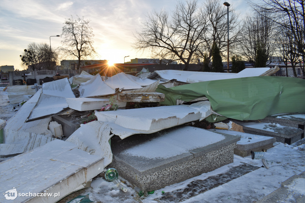 Cmentarz Trojanów dzień po nawałnicy
