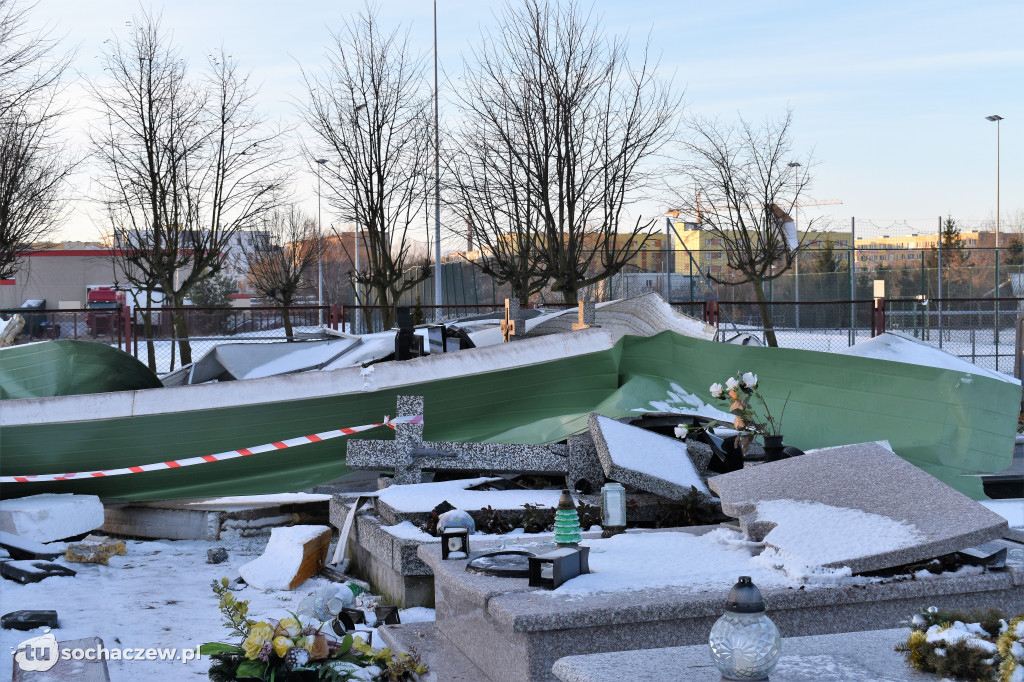Cmentarz Trojanów dzień po nawałnicy