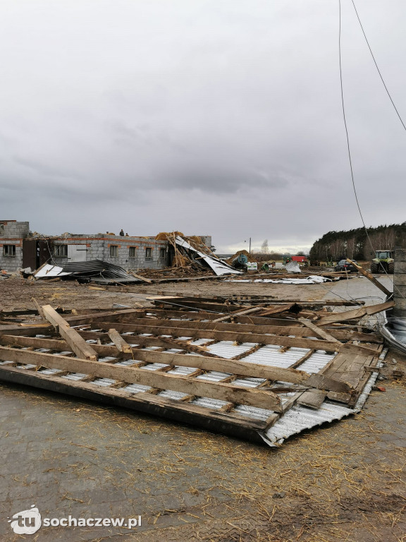 Skutki wichury pod Łowiczem 17.02