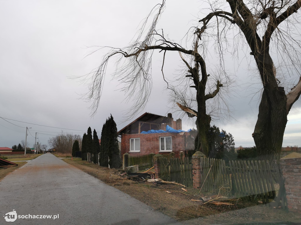 Skutki wichury pod Łowiczem 17.02
