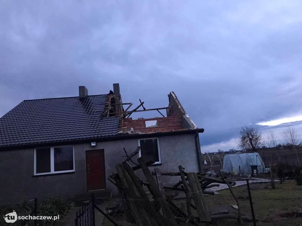 Skutki wichury pod Łowiczem 17.02