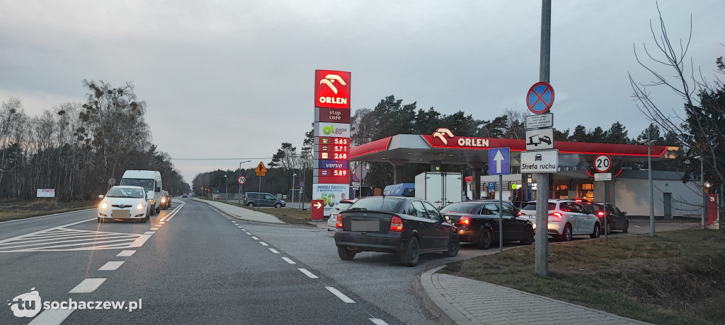 Szturm na stacje benzynowe w powiecie