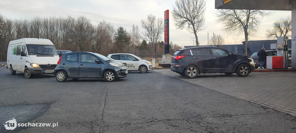 Szturm na stacje benzynowe w powiecie