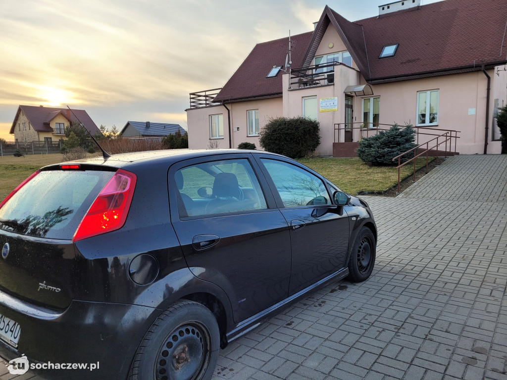 Do Ośrodka Zyzio w Kuznocinie trafiło auto z MCPS