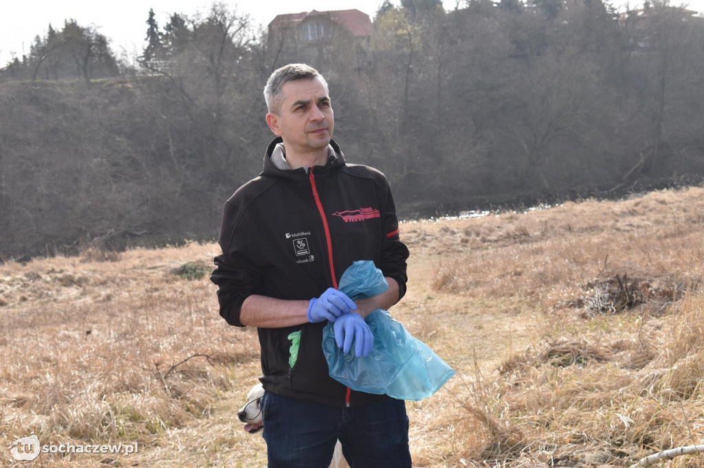 Sprzątanie Bzury z wędkarzami 2022