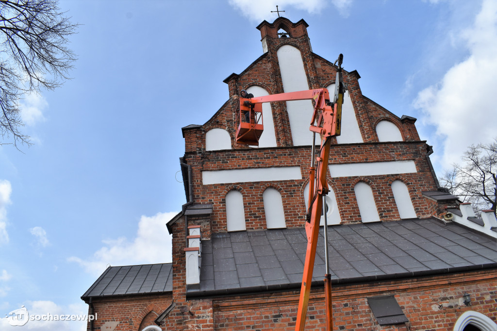 Badania konserwatorów w kościele Giżycach