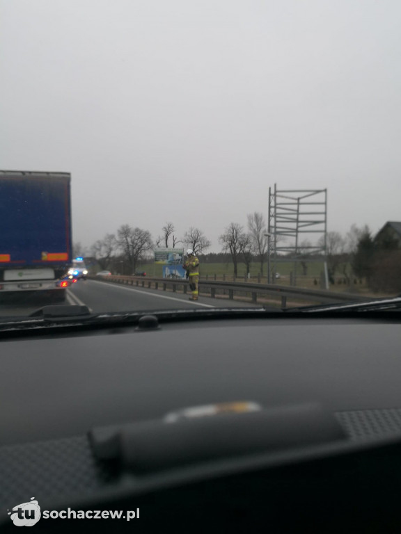 Zdarzenie drogowe w Bielicach na DK 50